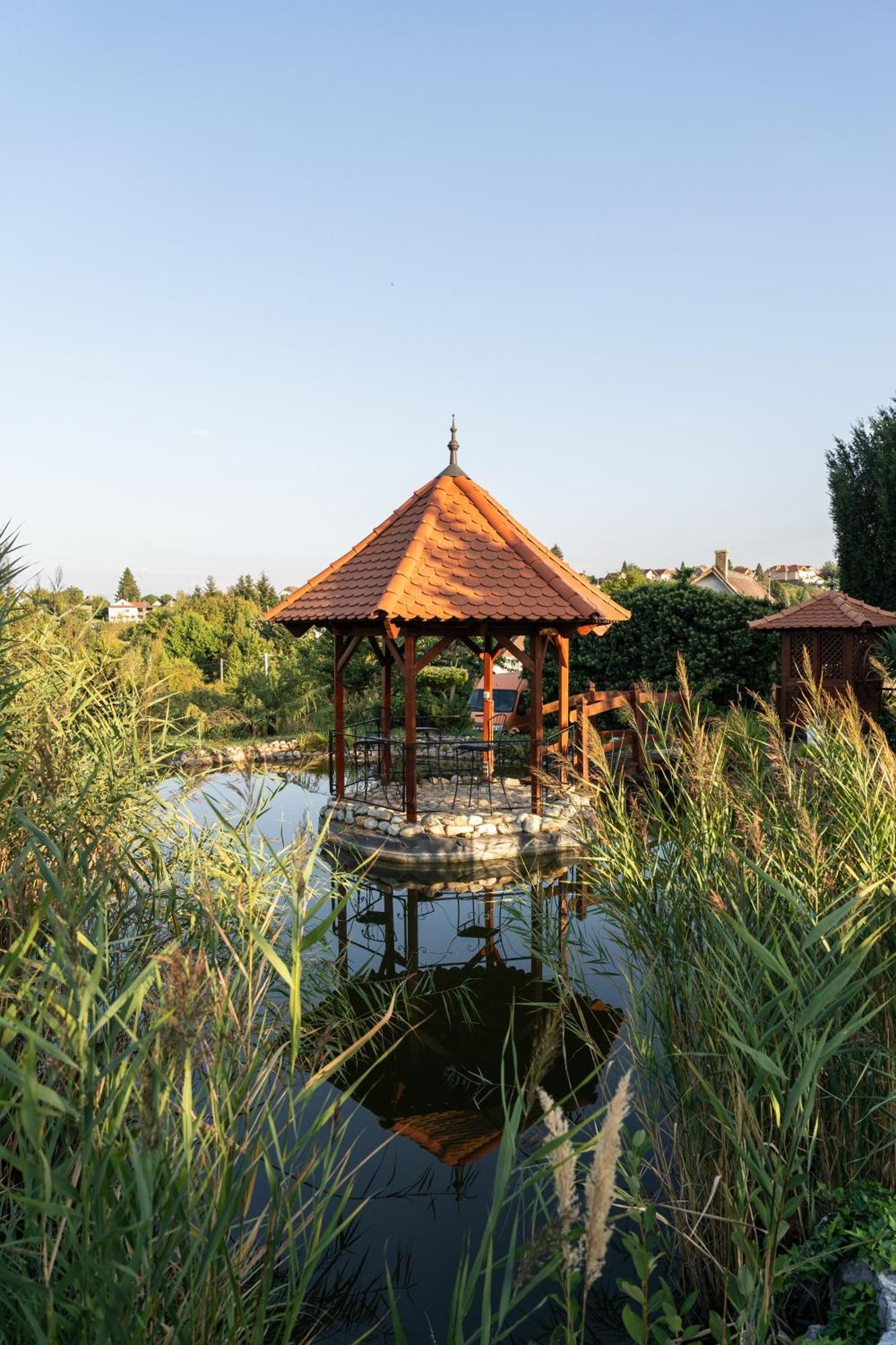 Villa Garden Zalaegerszeg Eksteriør billede